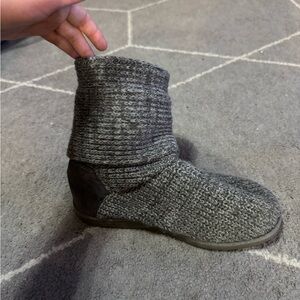Women's Gray Knit Ankle Boots